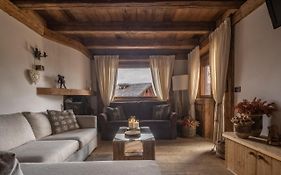 Cortina Lodge Stunning View R&R